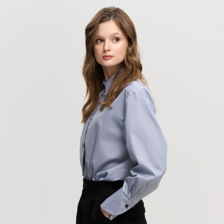 Szara koszula oversize GREY DESIRE z naturalnej tkaniny i szerokim kołnierzem – KOSHU:LE